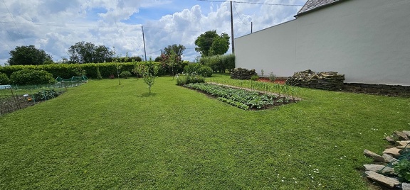 haut du terrain jardin